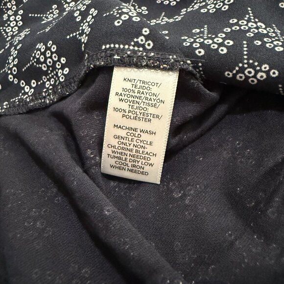 NWT Women Loft Sleeveless Lightweight Blouse in Navy Blue Size Small - Picture 8 of 8